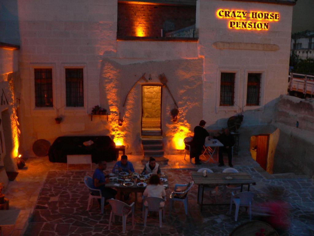 אורגופ Crazy Horse Pension מראה חיצוני תמונה