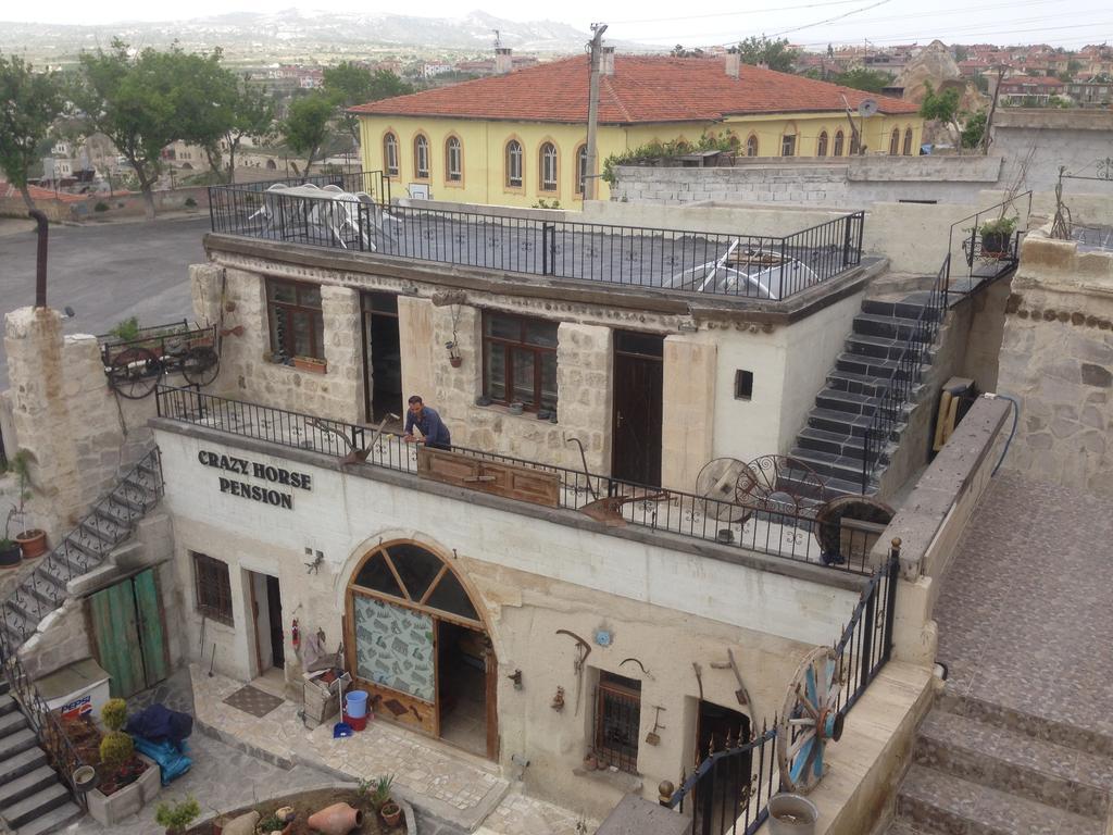 אורגופ Crazy Horse Pension מראה חיצוני תמונה
