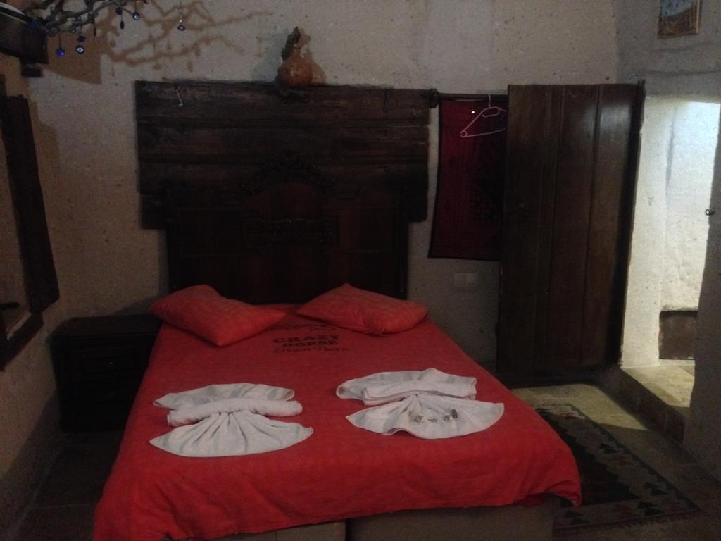 אורגופ Crazy Horse Pension מראה חיצוני תמונה