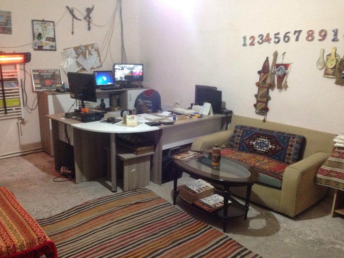 אורגופ Crazy Horse Pension מראה חיצוני תמונה